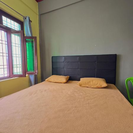Mahi Restaurant & Guest House Almora Bagian luar foto