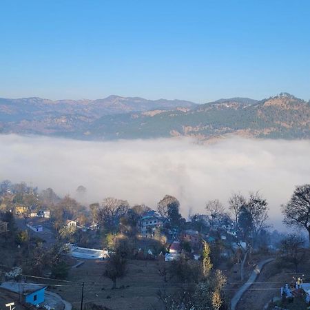 Mahi Restaurant & Guest House Almora Bagian luar foto