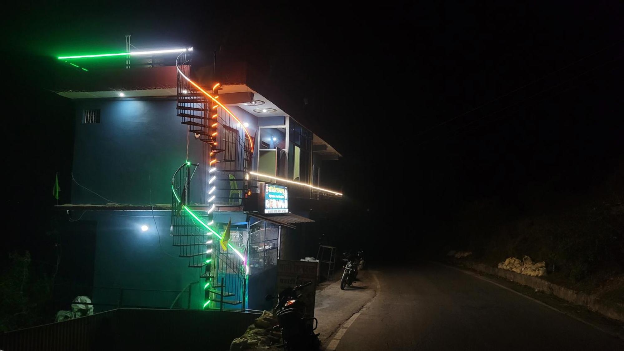 Mahi Restaurant & Guest House Almora Bagian luar foto
