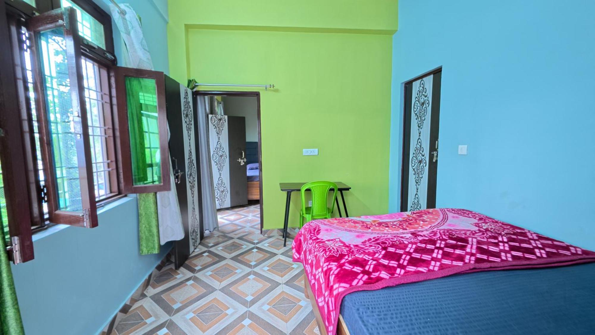 Mahi Restaurant & Guest House Almora Bagian luar foto