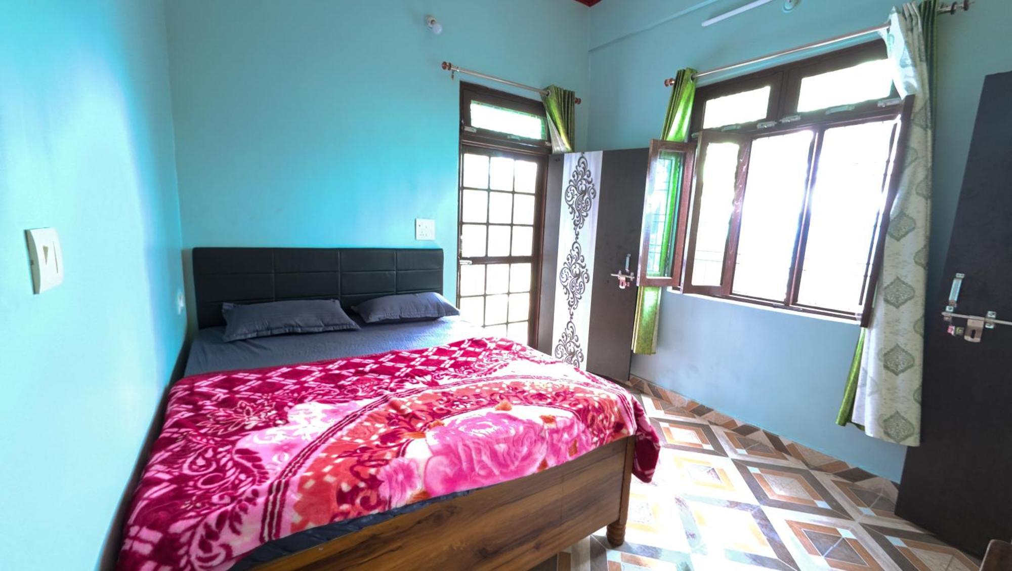 Mahi Restaurant & Guest House Almora Bagian luar foto