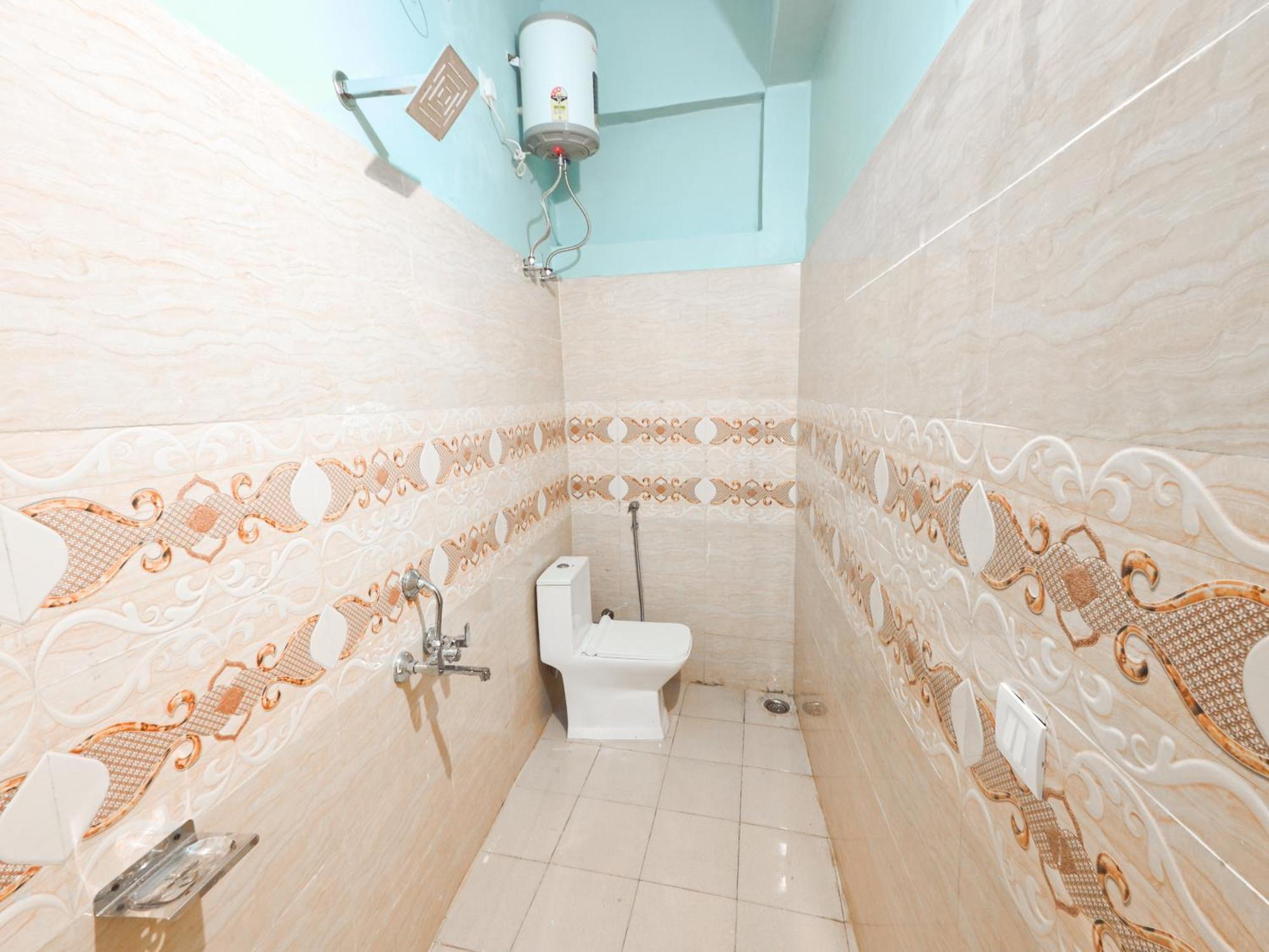 Mahi Restaurant & Guest House Almora Bagian luar foto